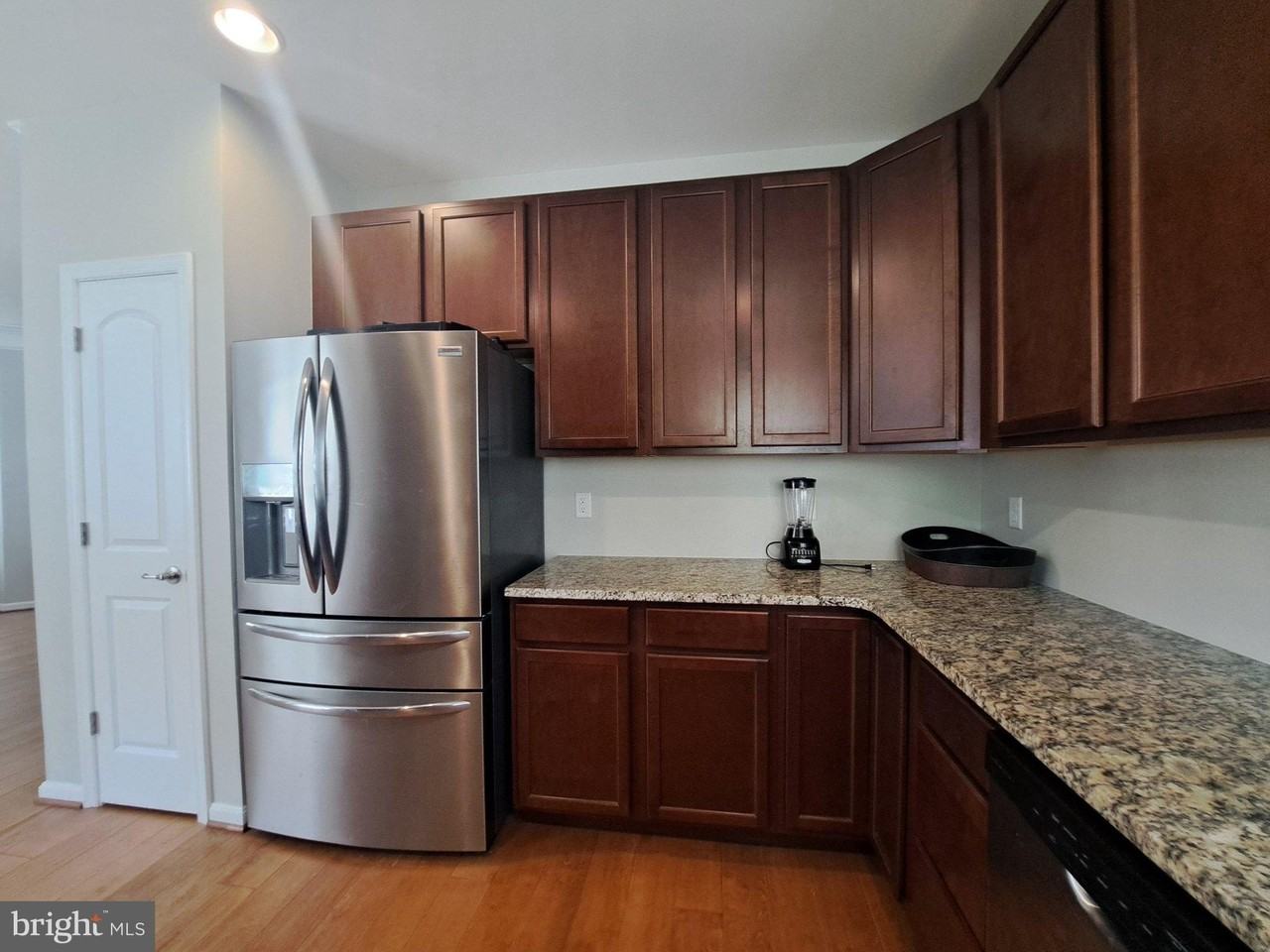 37684 Ulster Dr #1 - Photo 6 of 21