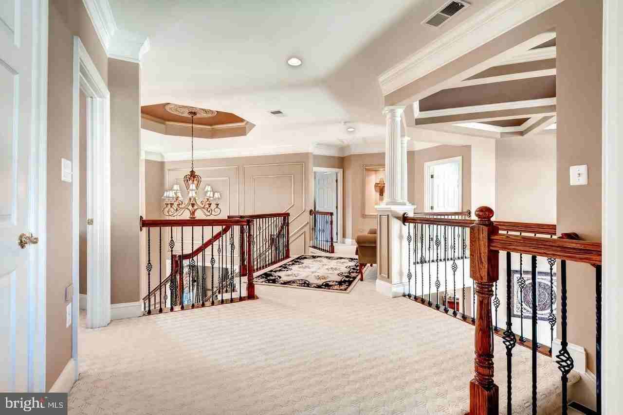 7162 Somerton Ct - Photo 5 of 14