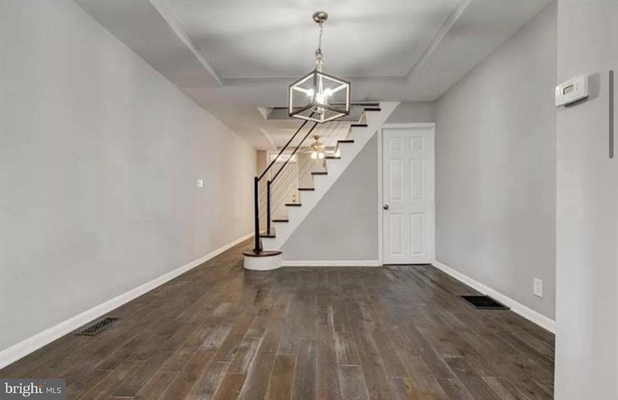 111 Bloomsberry St - Photo 5 of 10