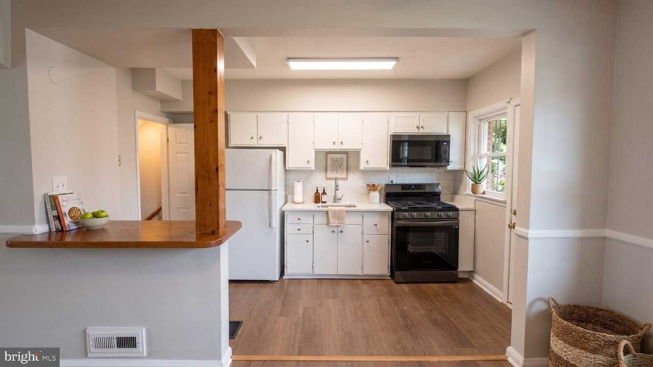 8344 Edgedale Rd - Photo 2 of 12
