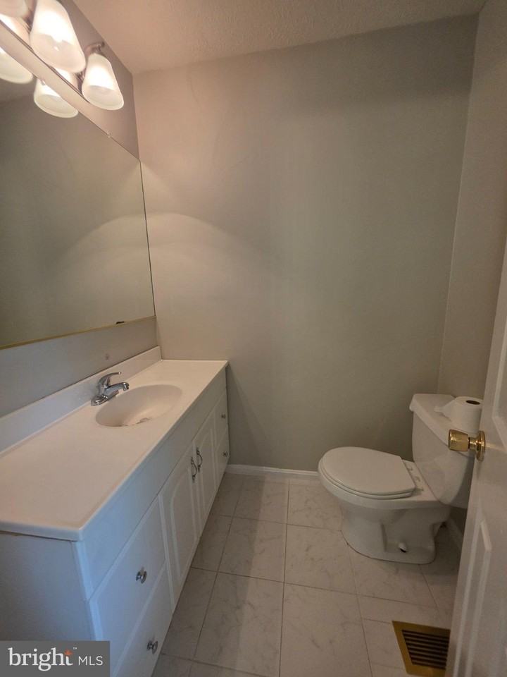 10054 Cotton Mill Ln - Photo 2 of 24
