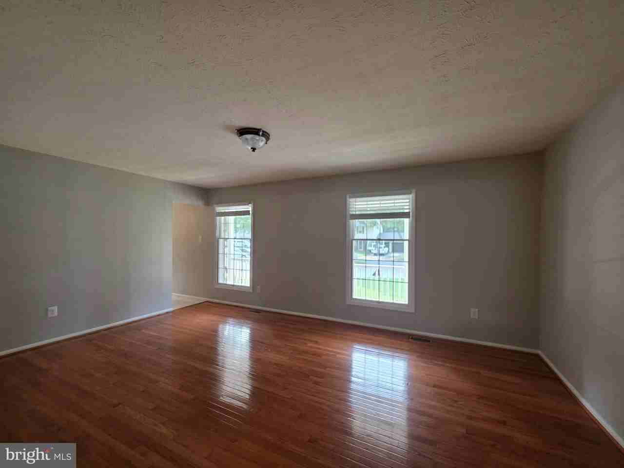10054 Cotton Mill Ln - Photo 6 of 24