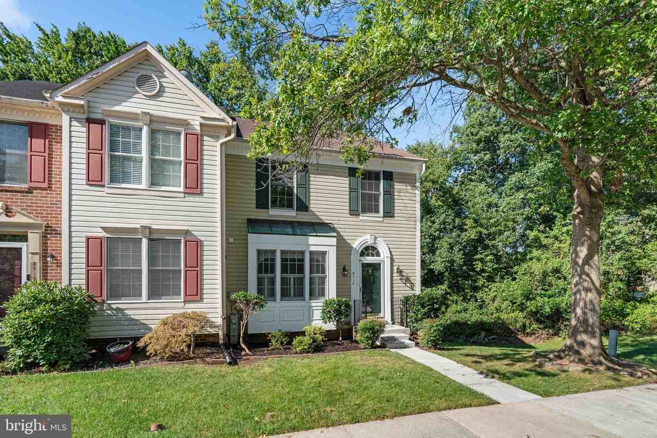 8710 Birkenhead Ct - Photo 4 of 45