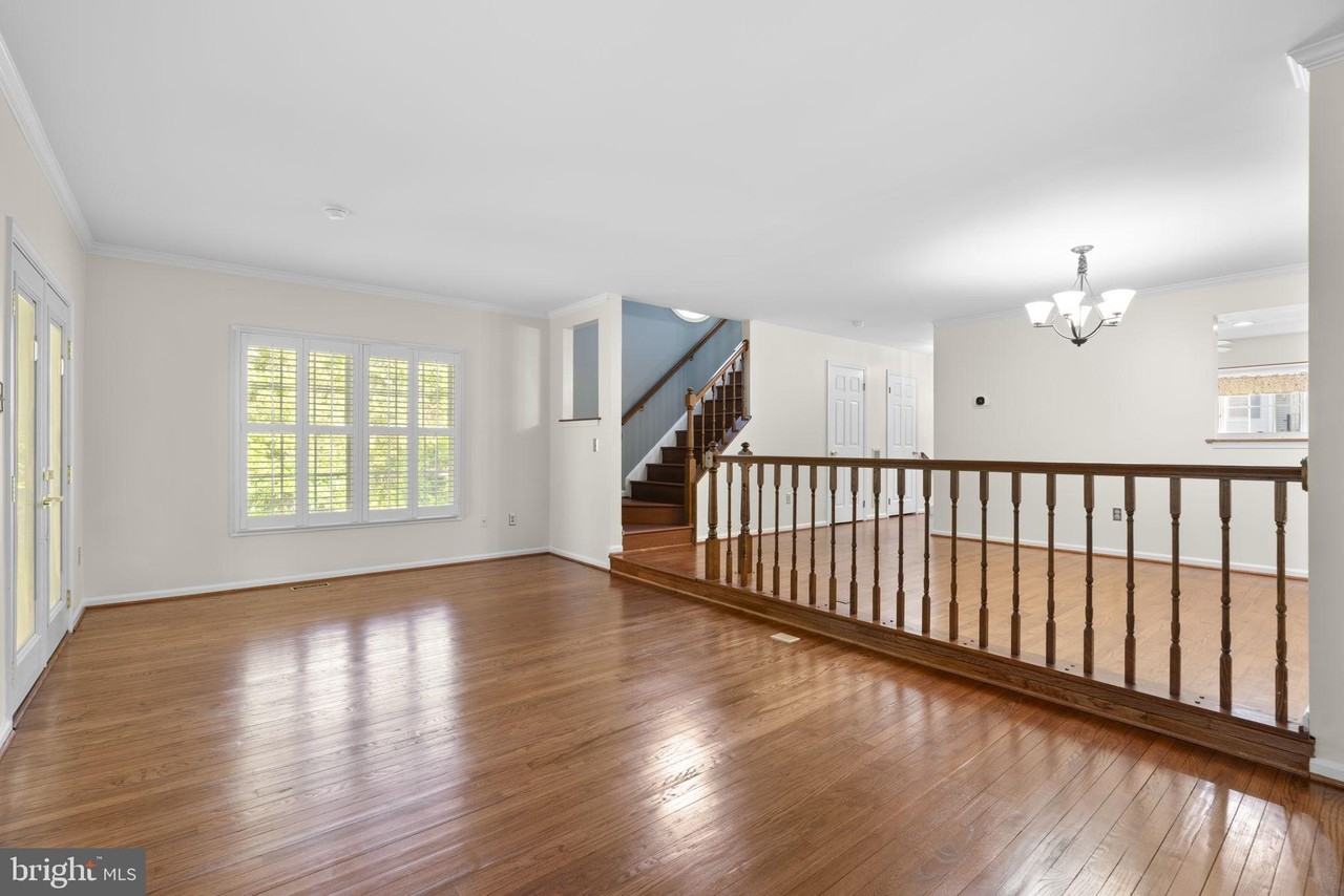 8710 Birkenhead Ct - Photo 6 of 45