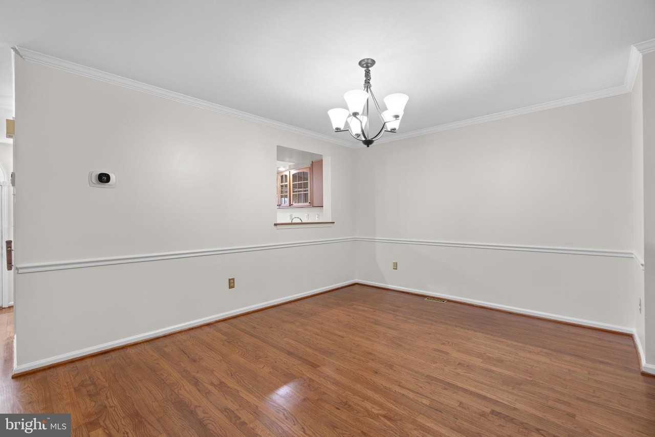 8710 Birkenhead Ct - Photo 7 of 45