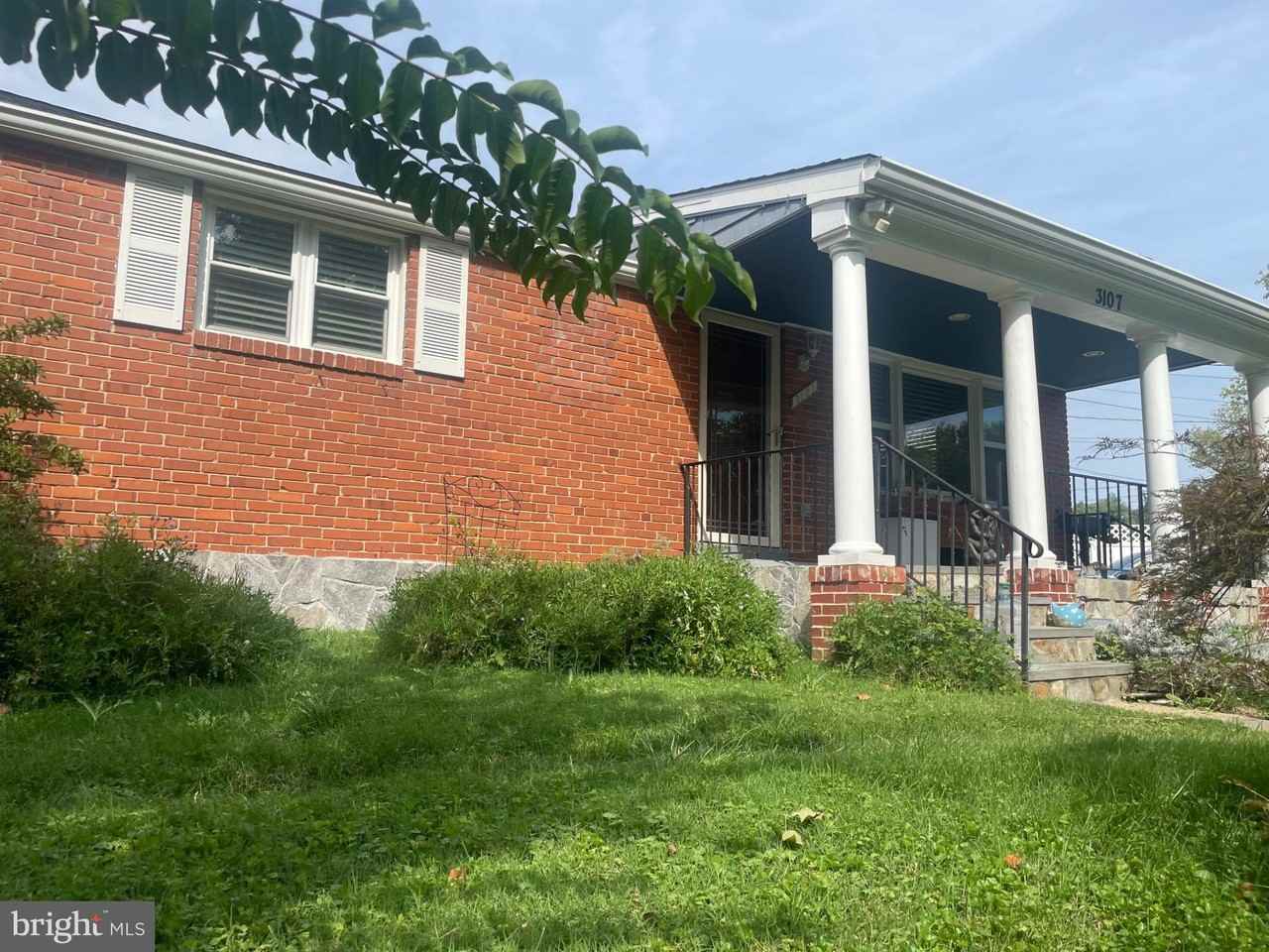 3107 Gaylor Pl - Photo 2 of 25