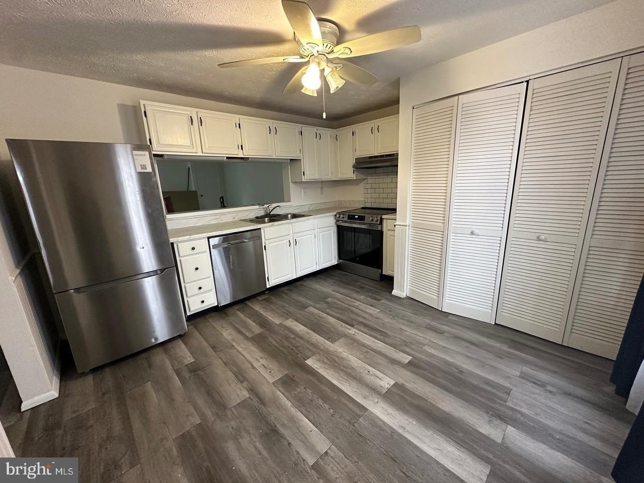 19611 Twinflower Cir - Photo 2 of 16
