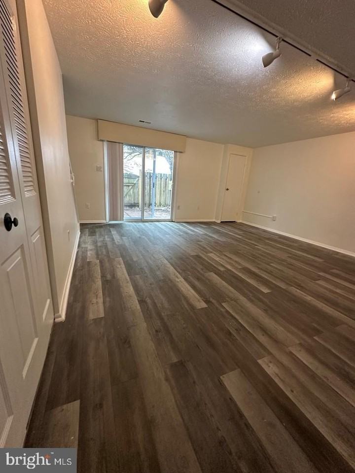 19611 Twinflower Cir - Photo 6 of 16
