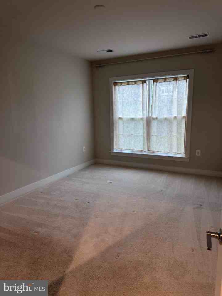 104 Saint Ives Pl #404 - Photo 7 of 15