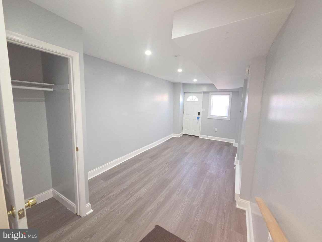 5857 Warrington Ave - Photo 5 of 20