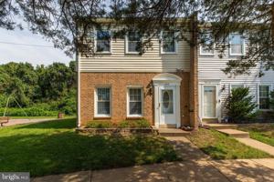 featured image of 9414 Packard Way