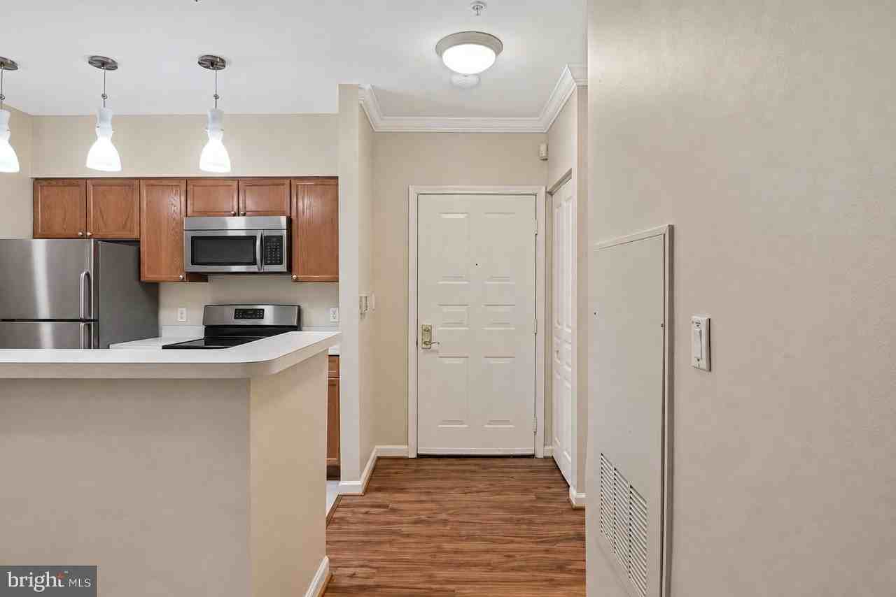 2204 Westcourt Ln #122 - Photo 2 of 21