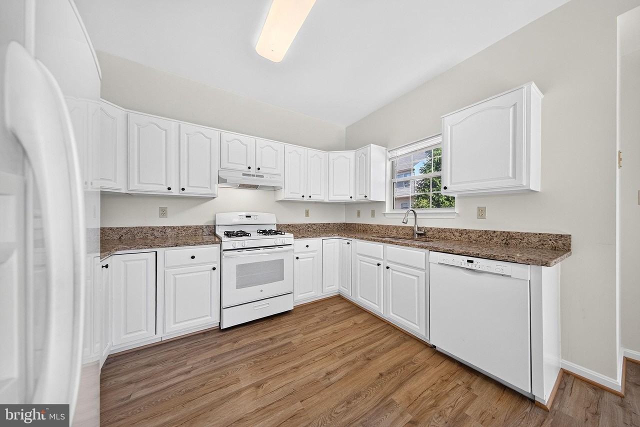 14214 Asher Vw - Photo 4 of 50