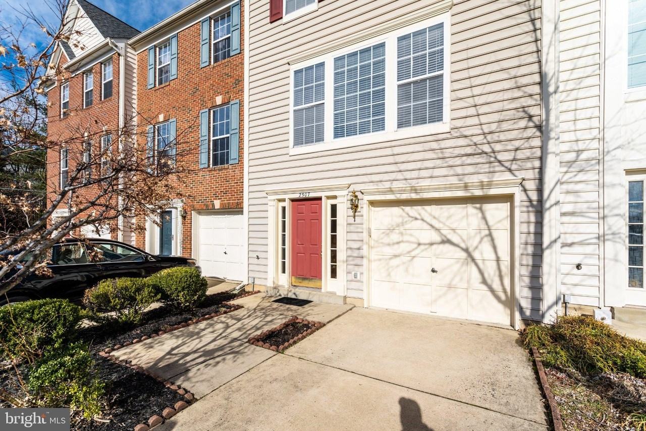 2507 James Maury Dr - Photo 3 of 50