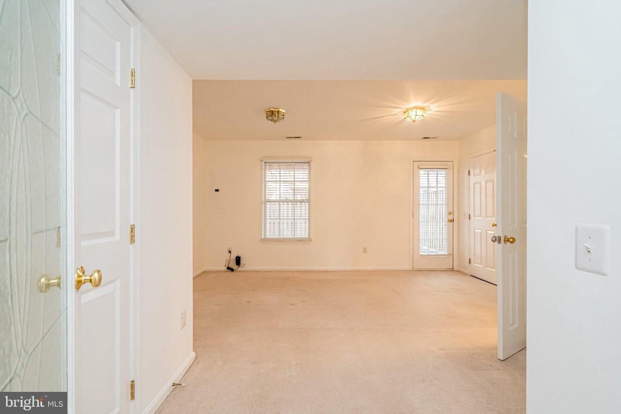 2507 James Maury Dr - Photo 6 of 50