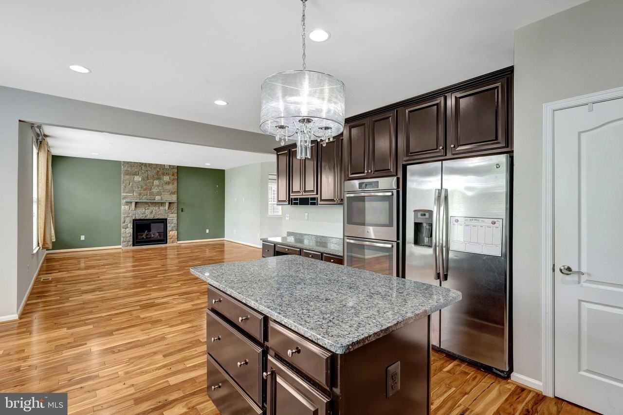 21236 Lady Fern Pl - Photo 7 of 50