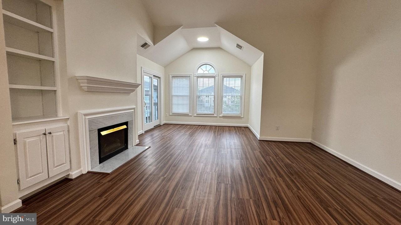 11021 Folksie Ct #304 - Photo 2 of 30