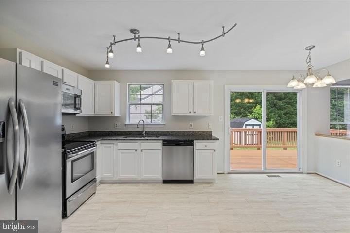 3429 Lacrosse Ct - Photo 3 of 30