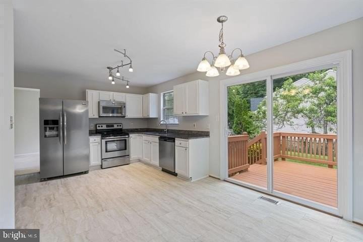 3429 Lacrosse Ct - Photo 4 of 30