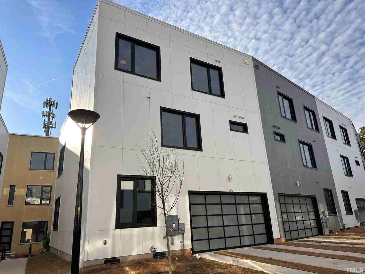 1112 Nova St - Photo 4 of 29
