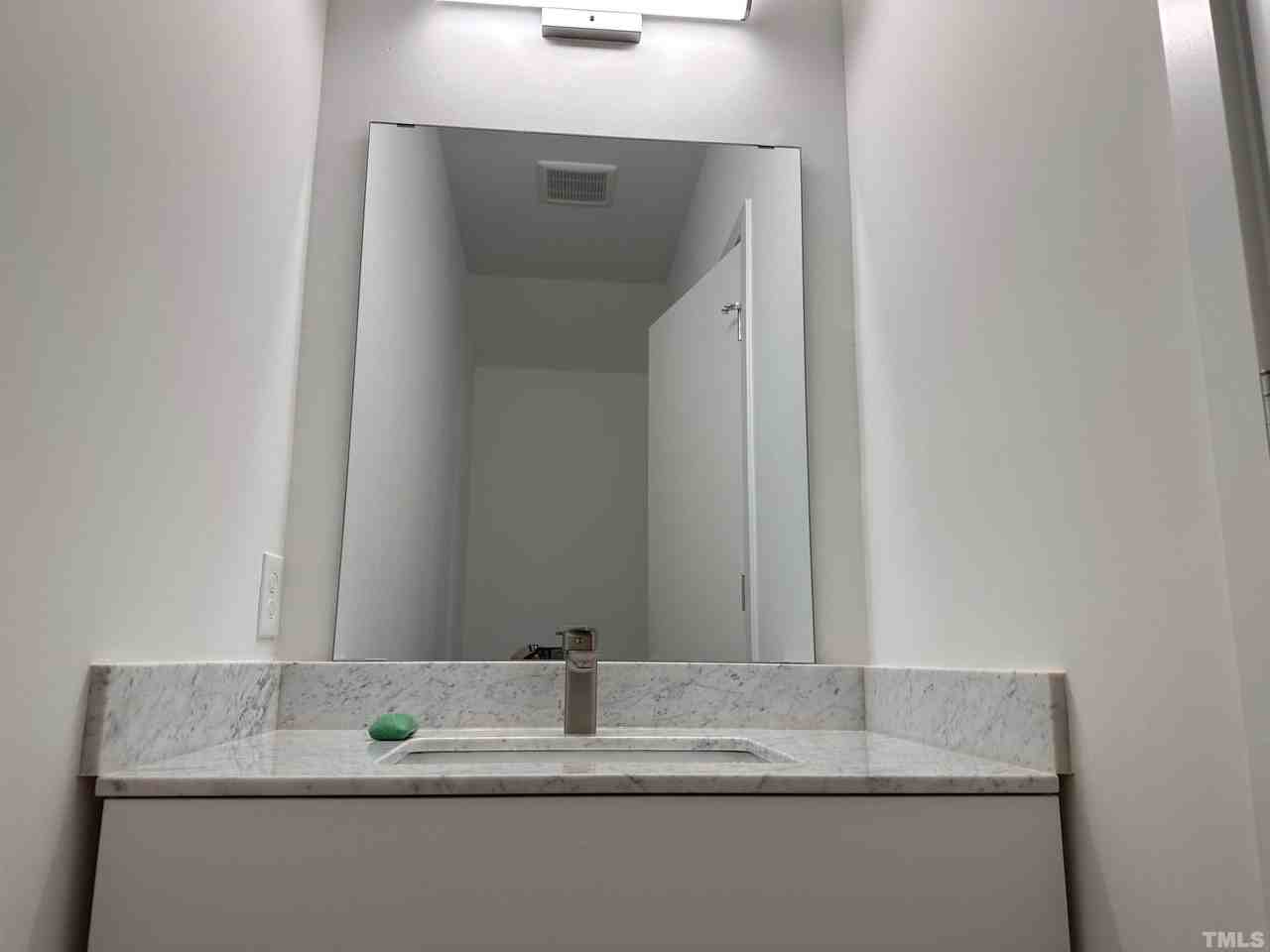1112 Nova St - Photo 7 of 29