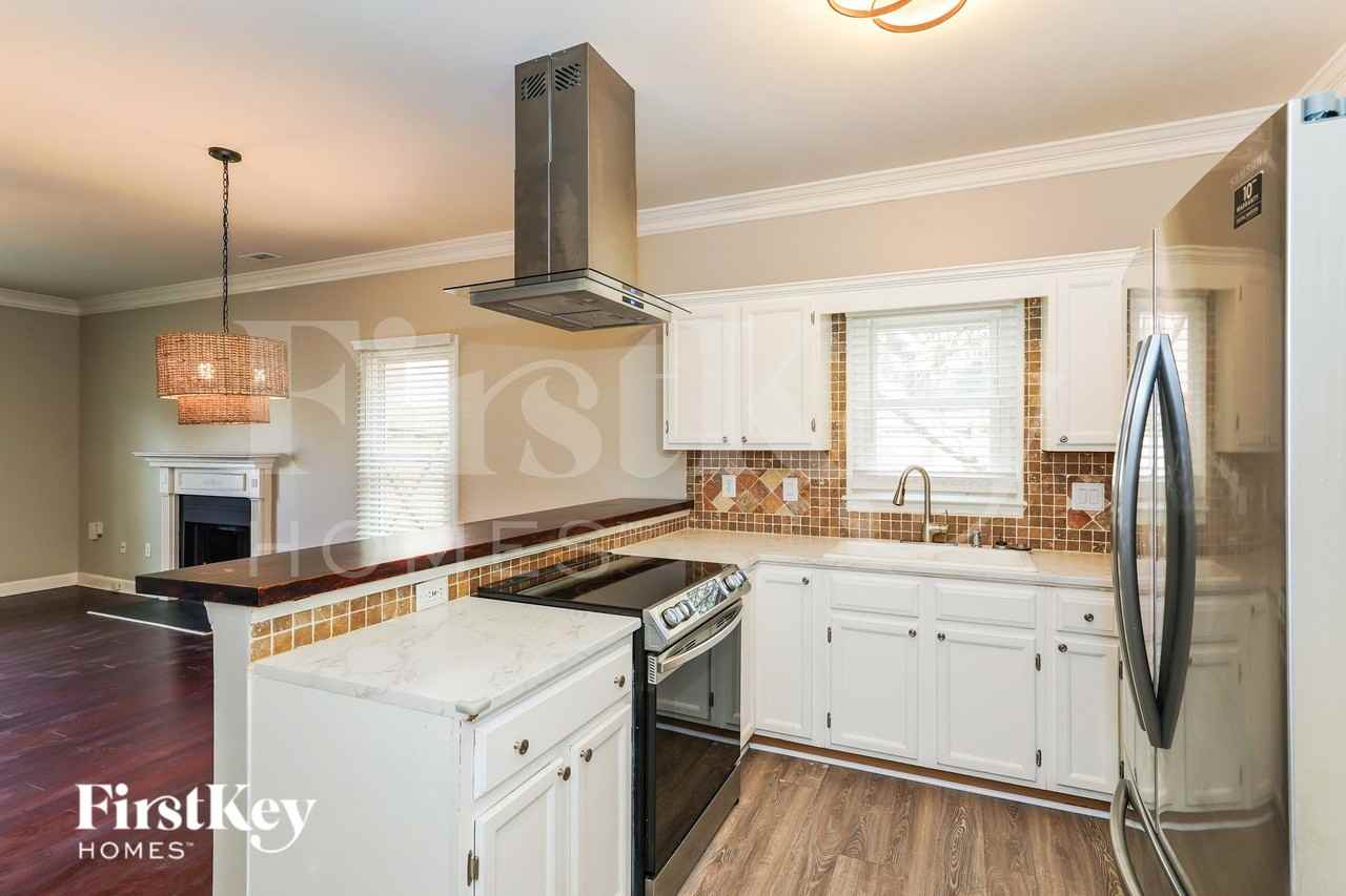 802 Conway Pl - Photo 6 of 19