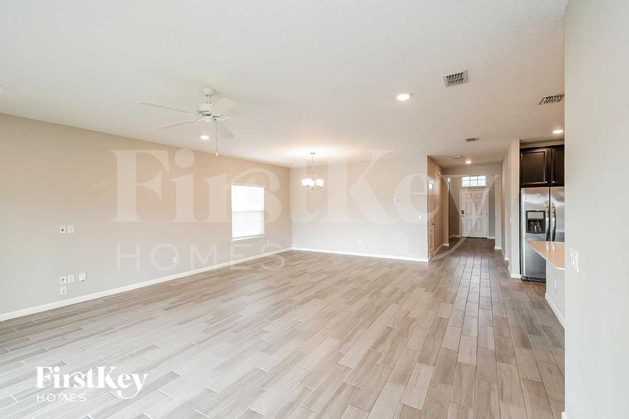 7432 Rock Brook Dr - Photo 2 of 16