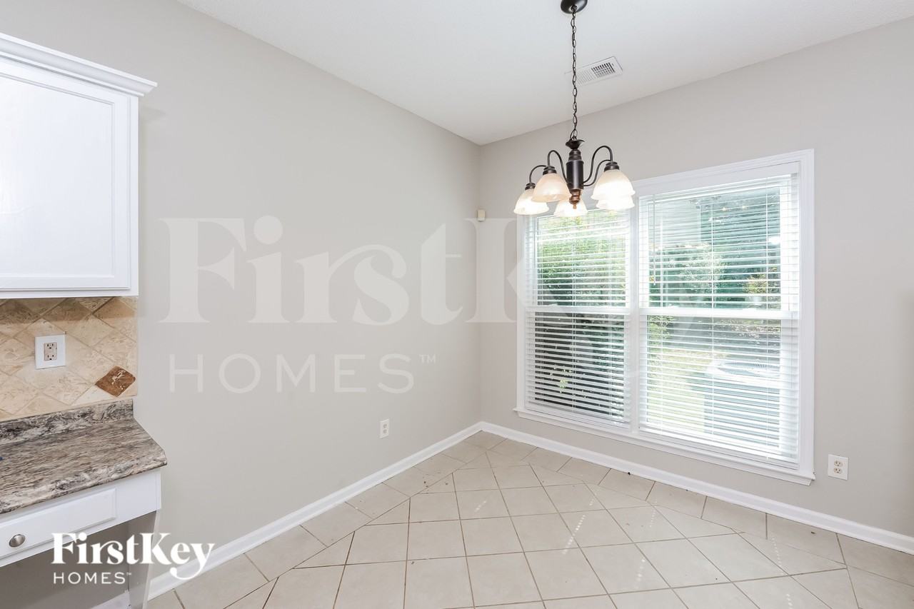 2218 Sprucewood Dr Nw - Photo 5 of 15