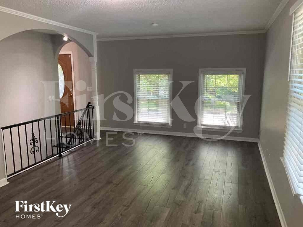 4837 Concord Dr - Photo 2 of 14