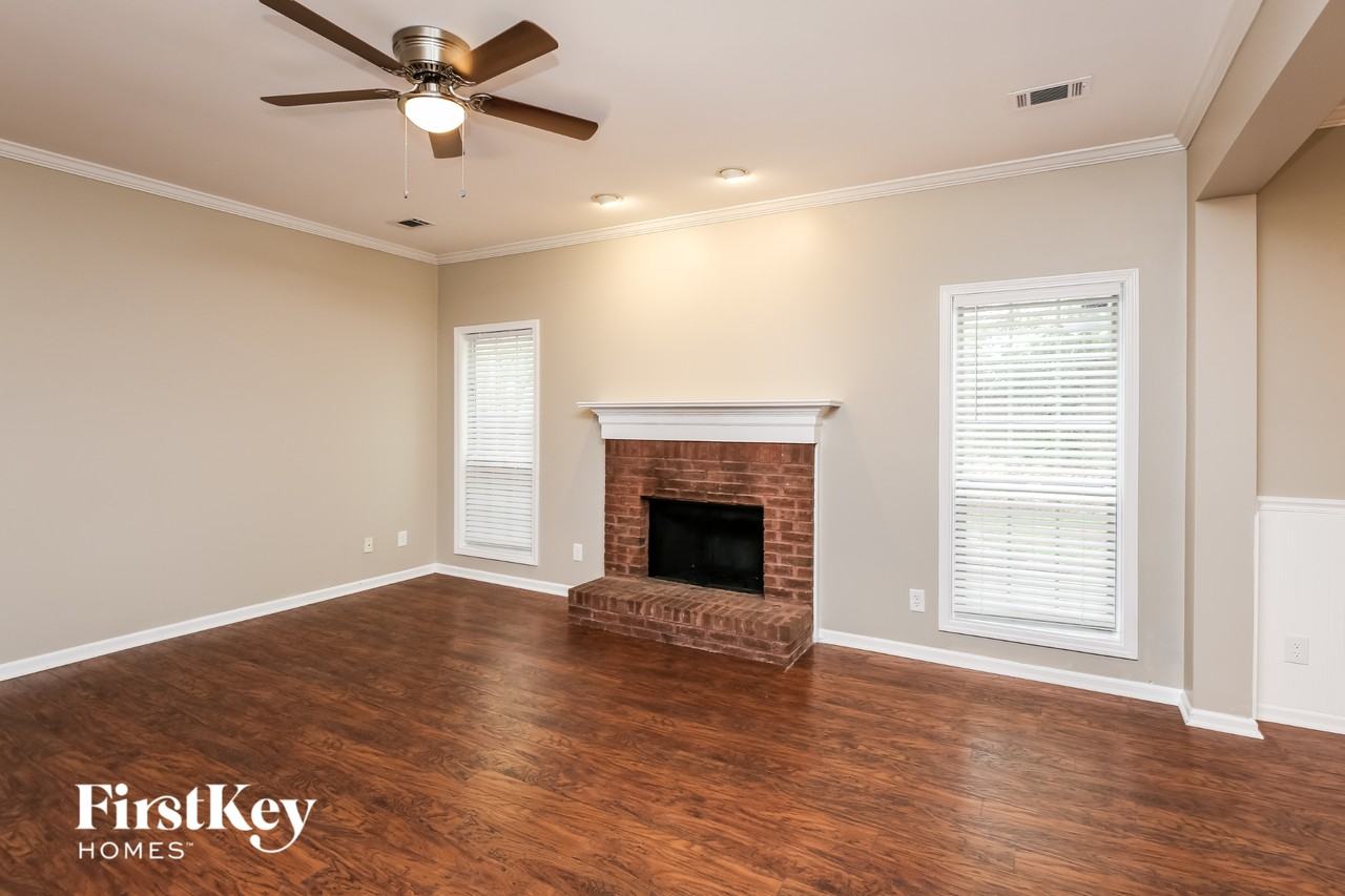 5948 Mathias Way - Photo 3 of 15