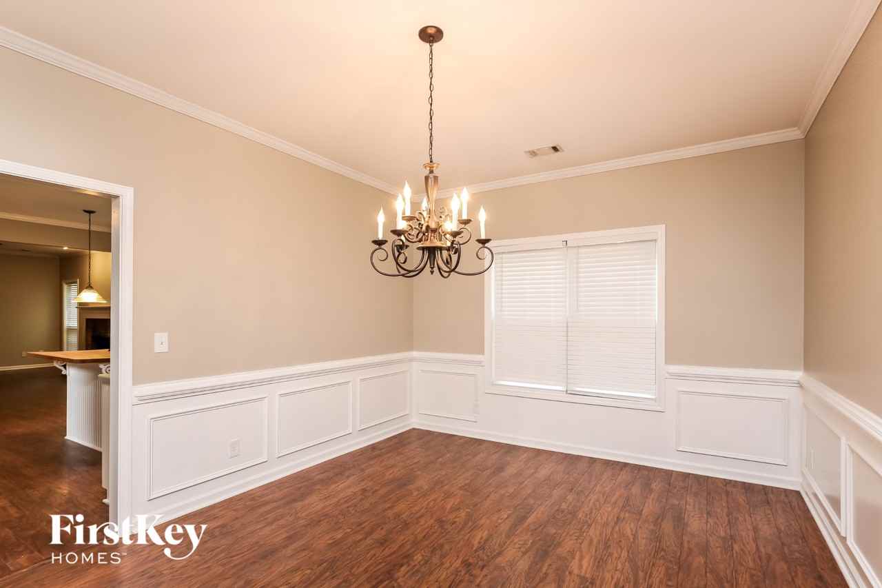 5948 Mathias Way - Photo 5 of 15
