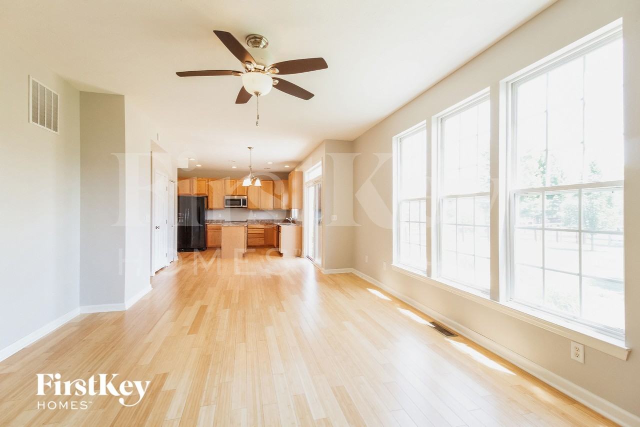 4734 Turfway Trl - Photo 3 of 15