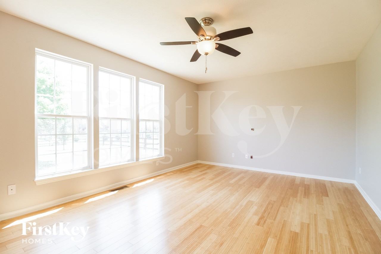 4734 Turfway Trl - Photo 4 of 15