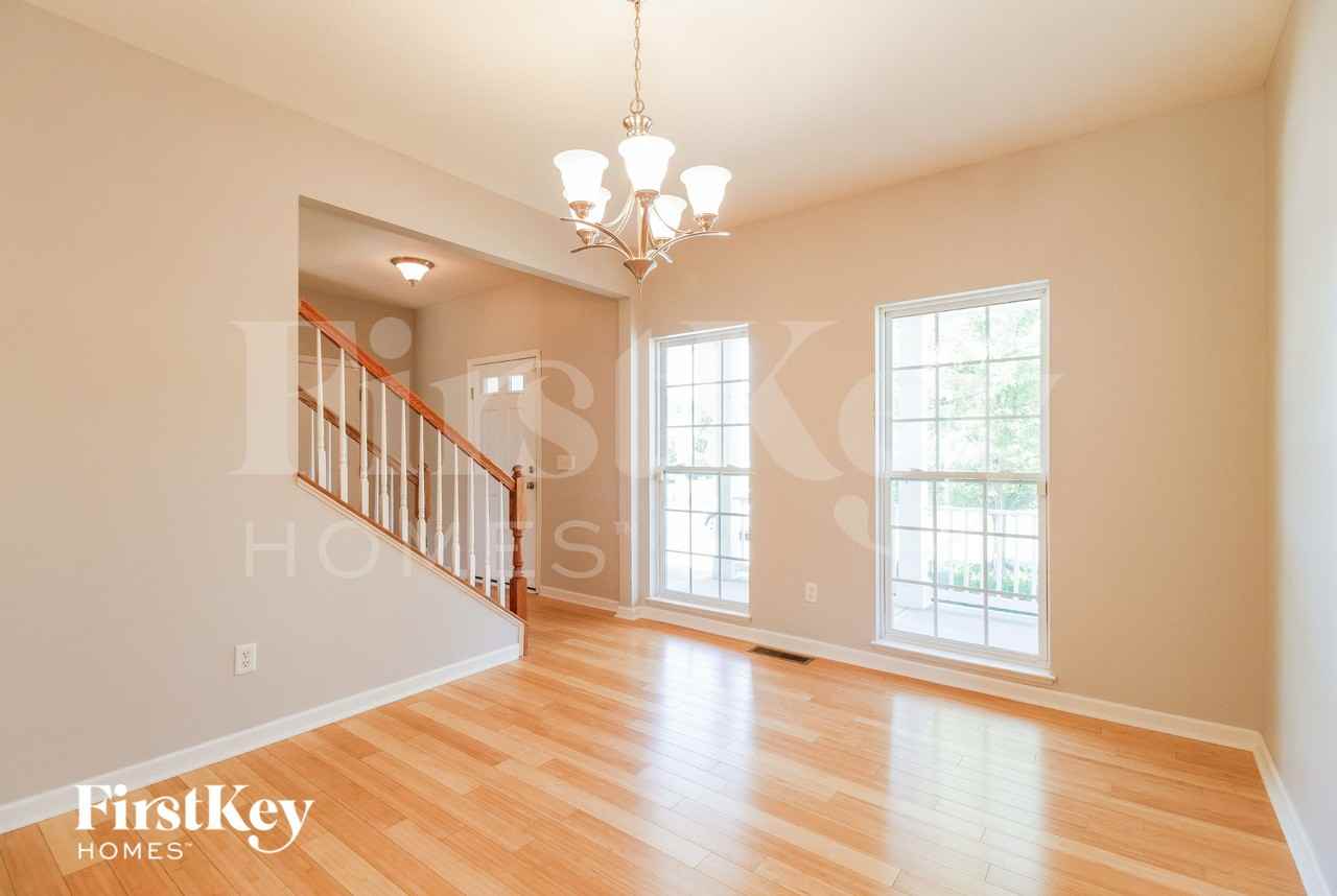 4734 Turfway Trl - Photo 5 of 15