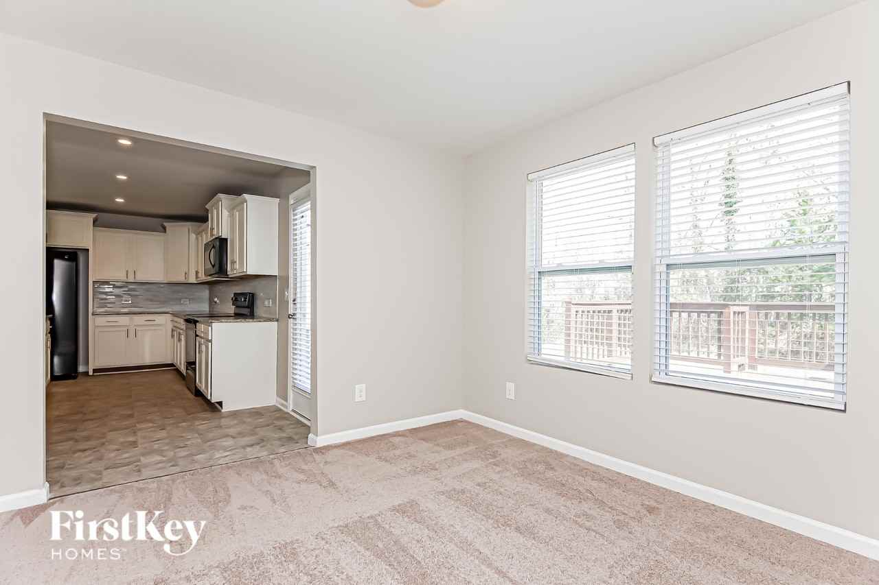 1564 Brett Shane Ct - Photo 5 of 15