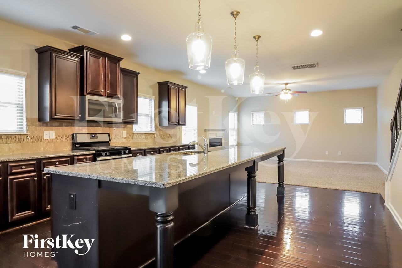 70 Foxgrove Cv - Photo 5 of 15