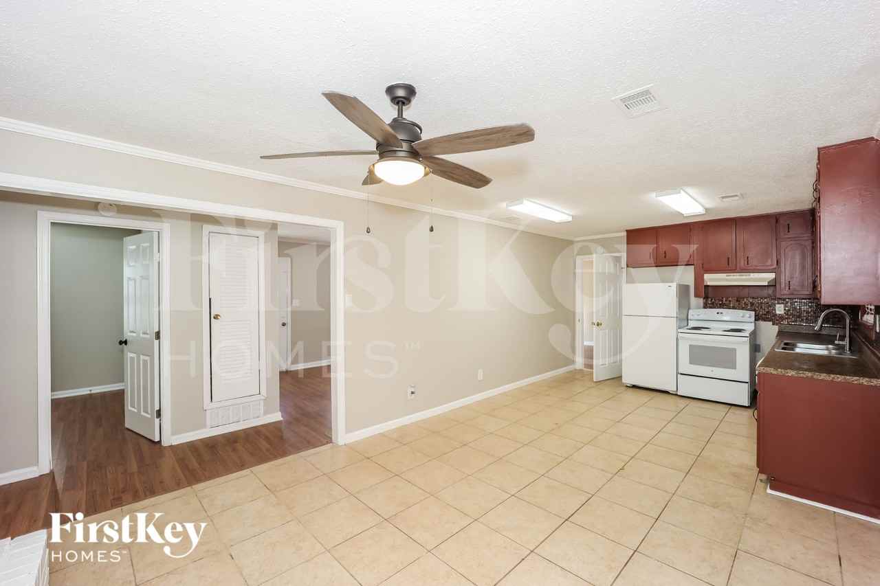 3480 Leisure Ln - Photo 6 of 15
