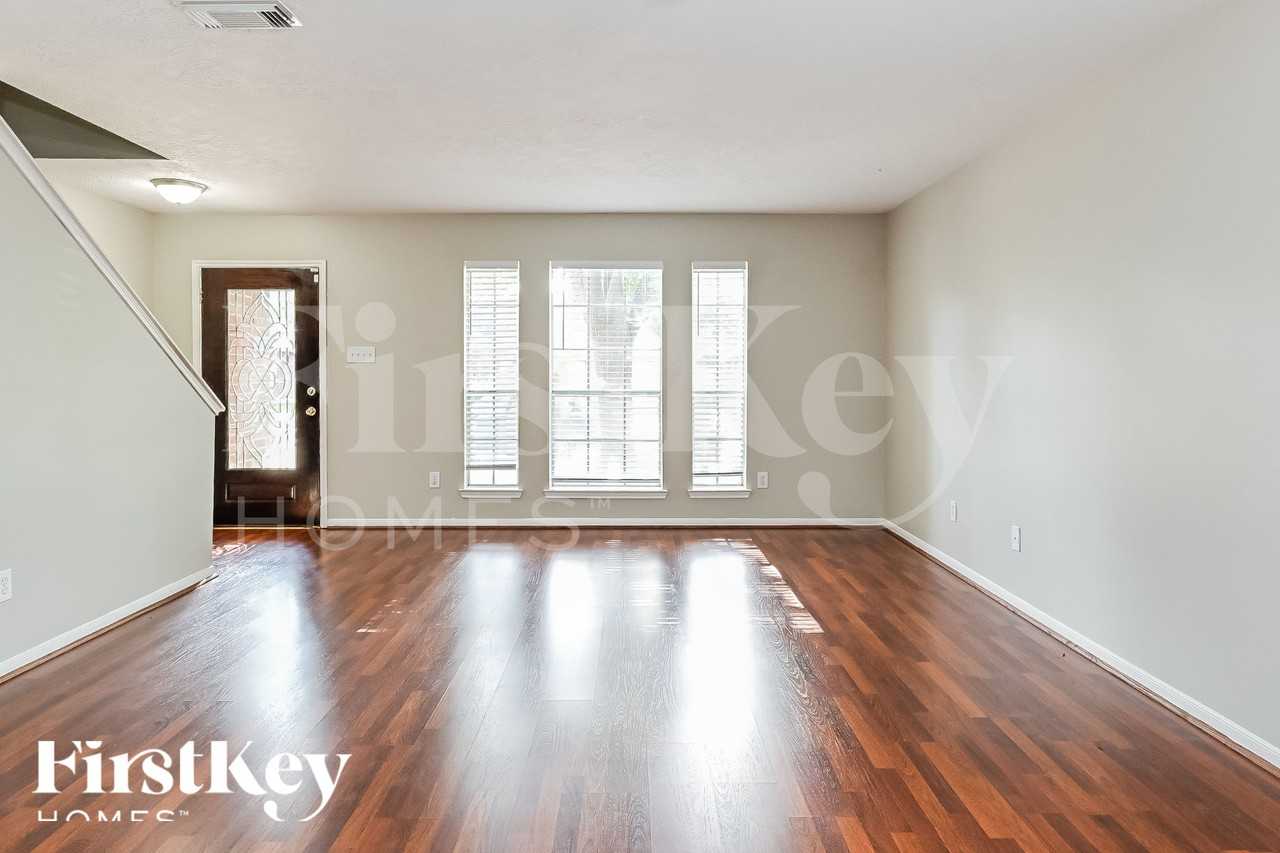 19022 Forest Trace Dr - Photo 7 of 15