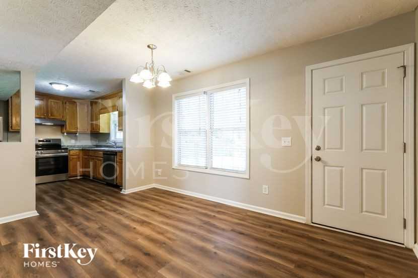 819 Overlook Trl - Photo 5 of 16