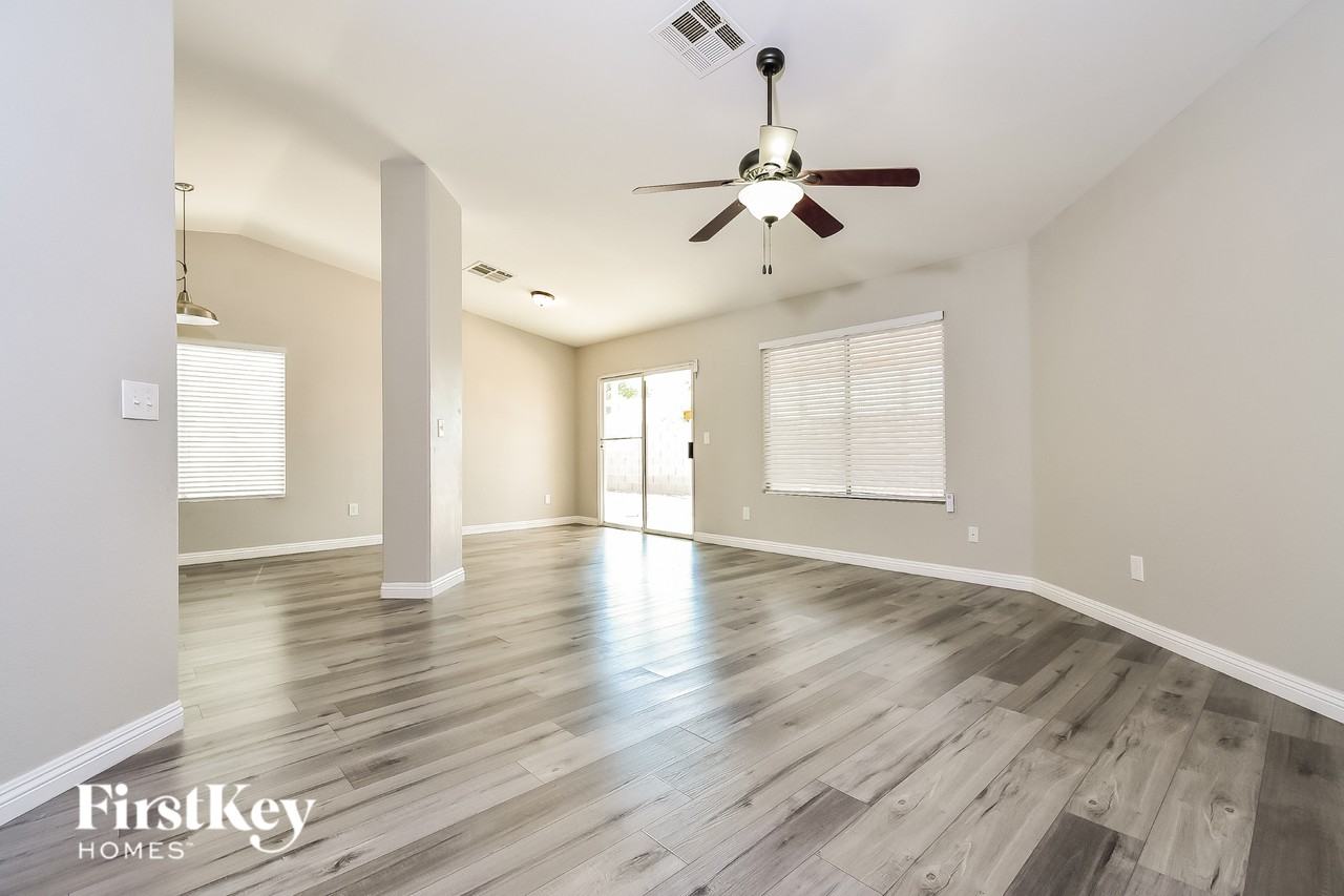 4275 Judith Dr - Photo 3 of 16