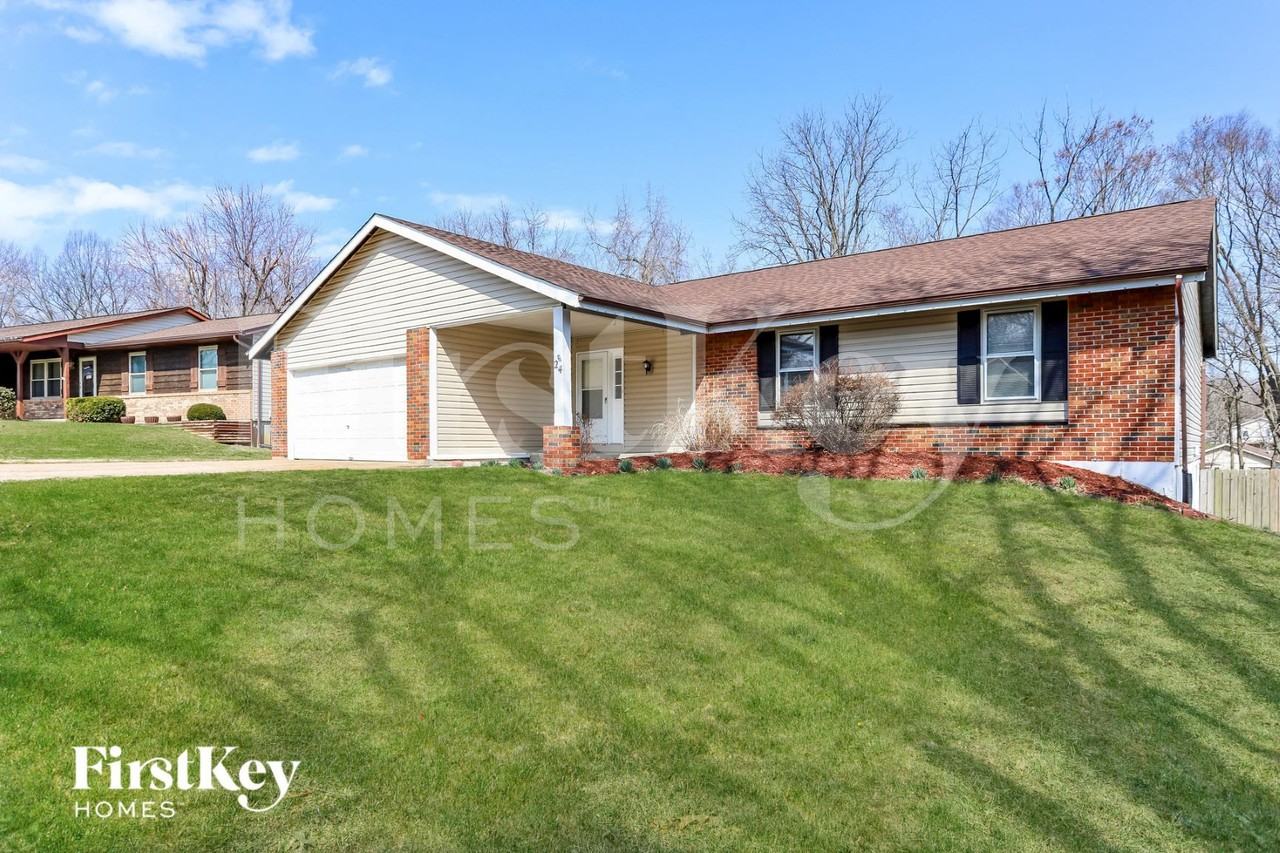 24 Spring Way Dr - Photo 2 of 15