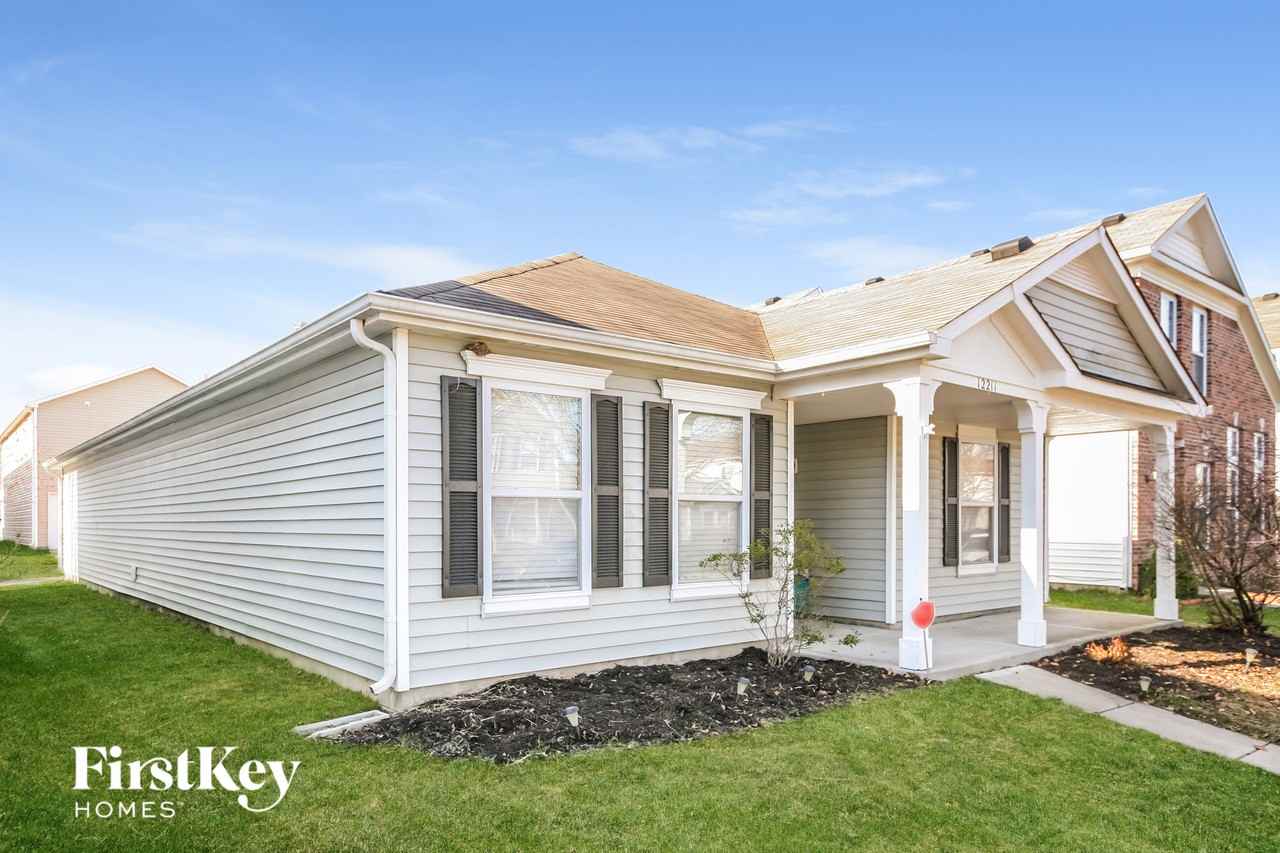 12211 Lindley Dr - Photo 2 of 15