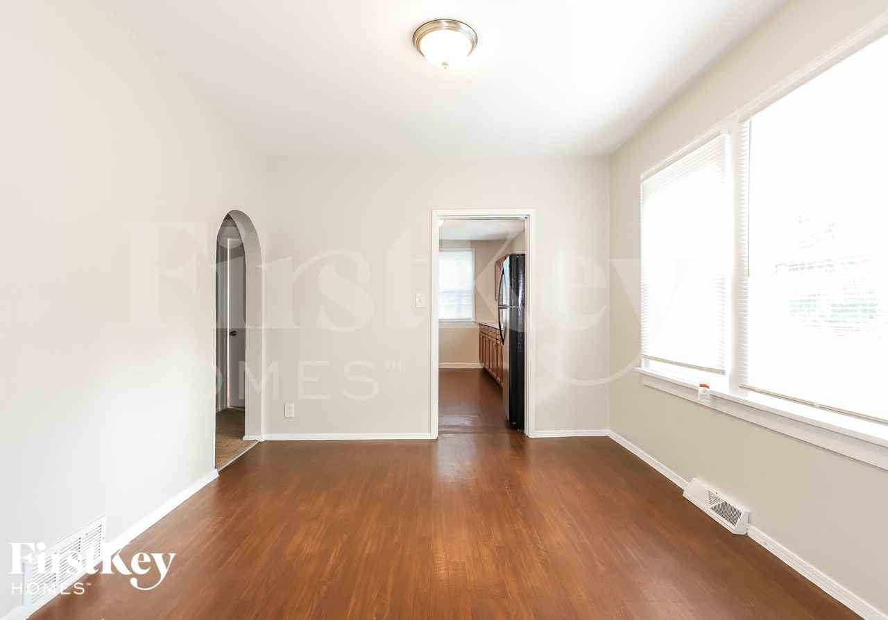1146 Hinckley St - Photo 5 of 15
