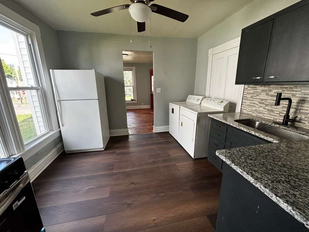 371 N Mulberry St #1 - Photo 2 of 13