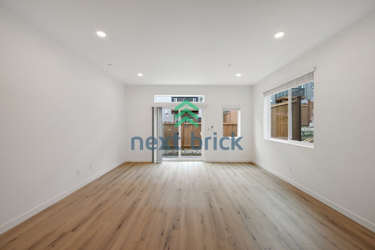 16830 20th Ave W #D10 - Photo 5 of 26