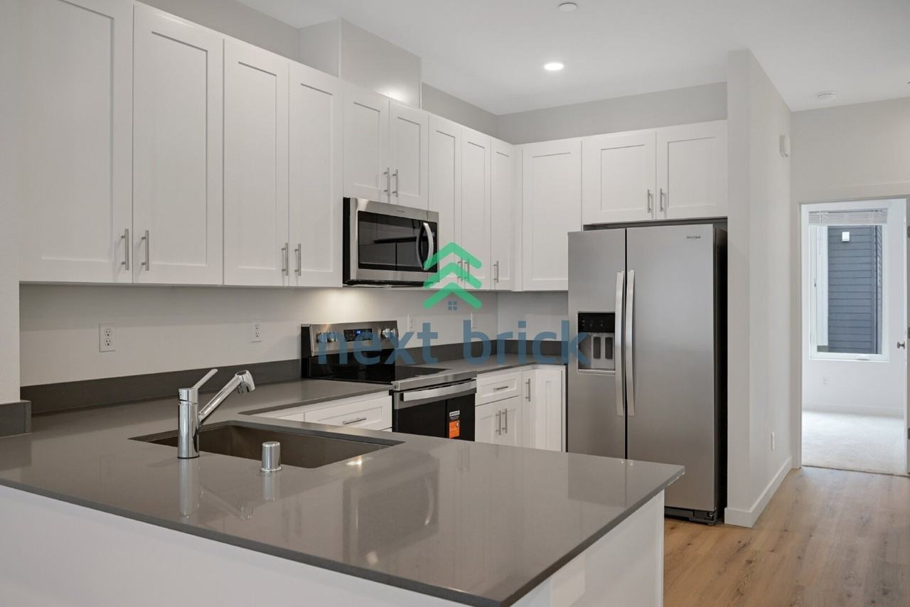 16830 20th Ave W #D10 - Photo 6 of 26