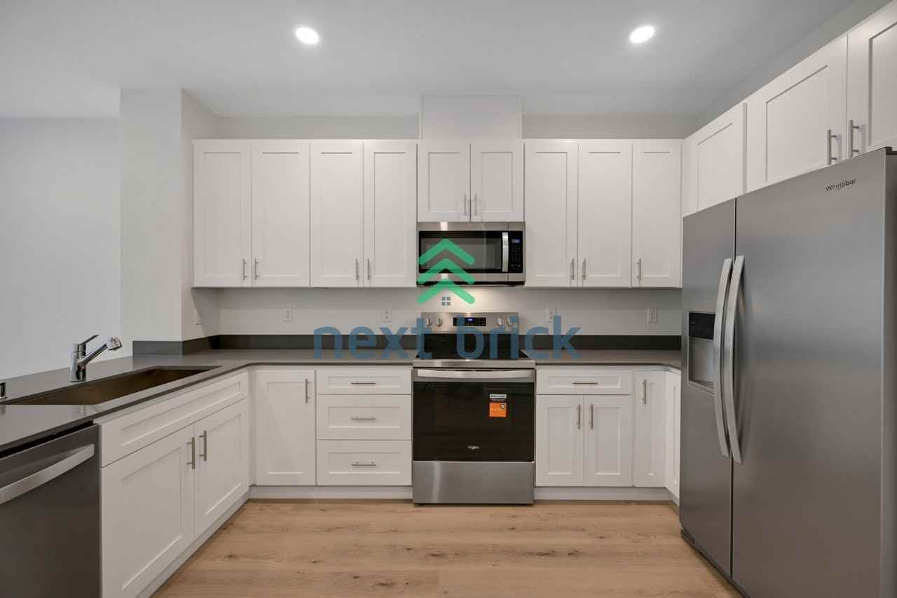16830 20th Ave W #D10 - Photo 7 of 26