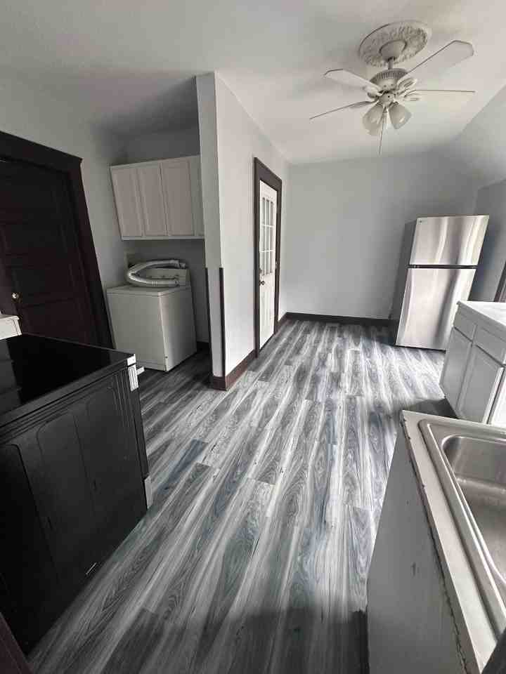 3485 W 54th St - Photo 3 of 8