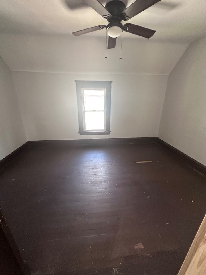 3485 W 54th St - Photo 6 of 8