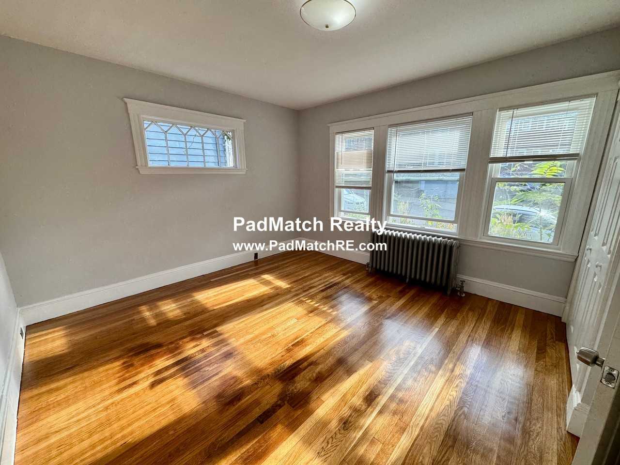 104 Nottinghill Rd - Photo 3 of 16